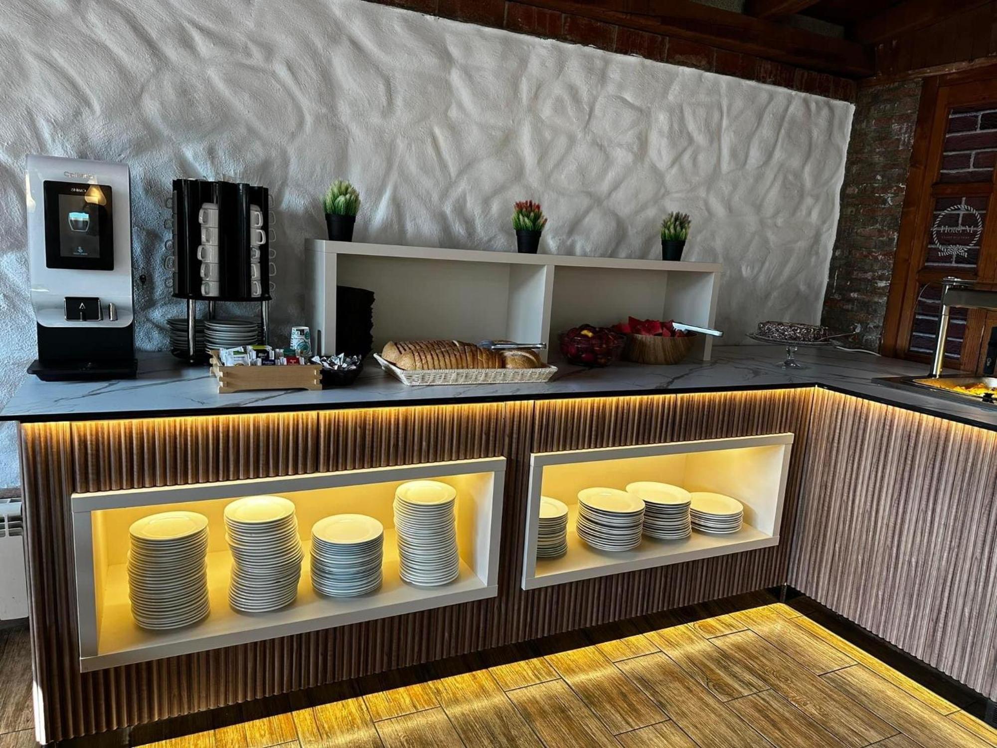 Хотел М1 Hotel Primorsko Ngoại thất bức ảnh