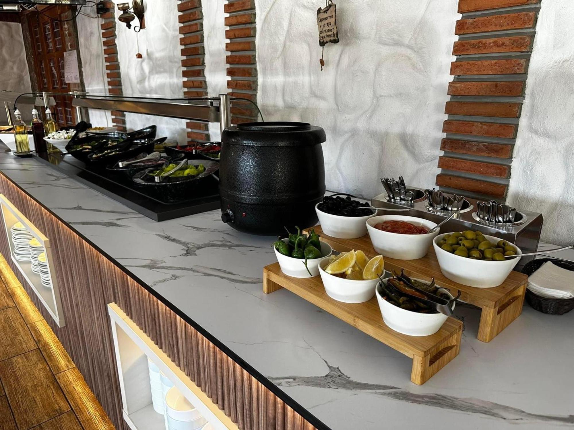Хотел М1 Hotel Primorsko Ngoại thất bức ảnh